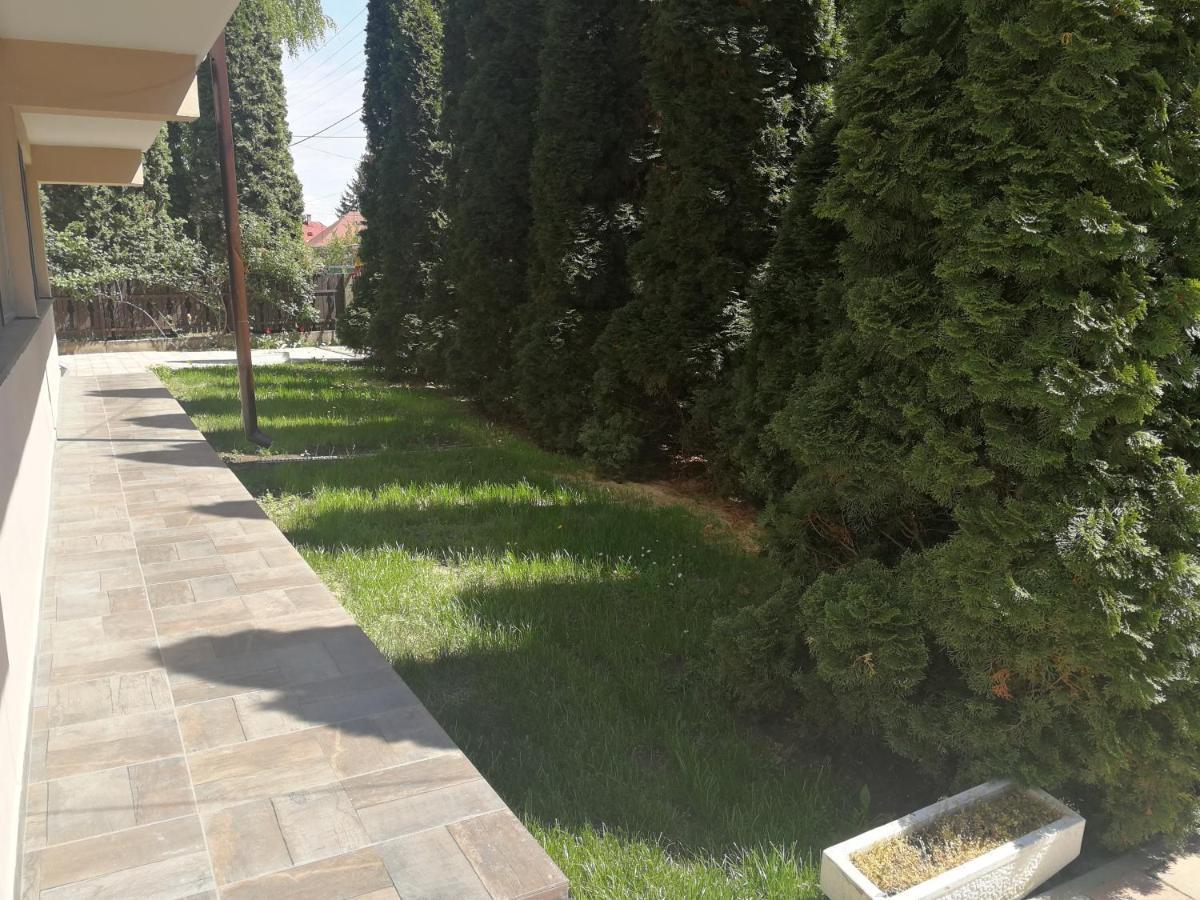 Rubin Apartman Hajdúszoboszló Exterior foto